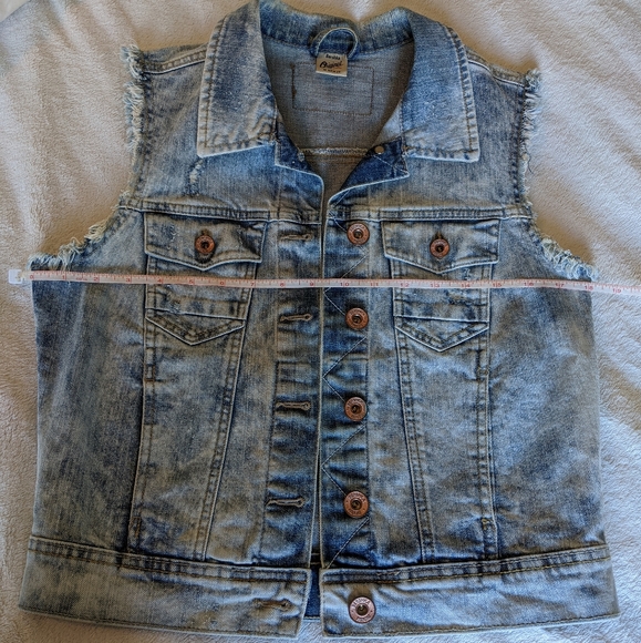 Bershka Distressed Light Wash Collared Crop Denim Vest Size M - Picture 5 of 10